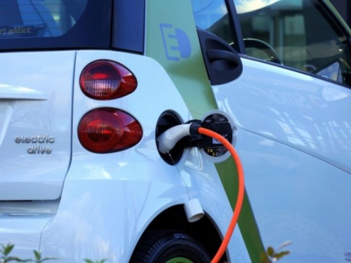 Prijelaz na električna vozila ugasit će u Njemačkoj 200 tisuća radnih mjesta