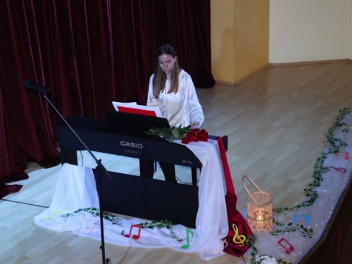 FOTO/VIDEO: ''Majci na dar'' - u Prozoru održan koncert klasične glazbe
