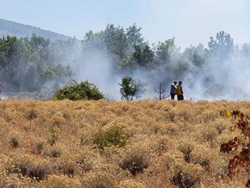 Požar na Gubavici plamti tri dana: Vatrogasnom društvu mještani otuđili dio opreme