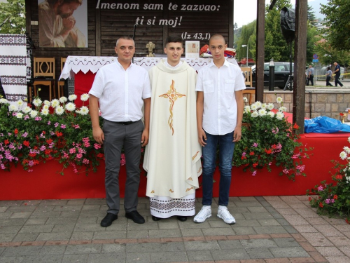 FOTO: Mlada misa vlč. Josipa Papka u župi Prozor