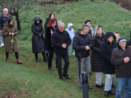 FOTO: Put križa kroz fratarski gaj na Šćitu
