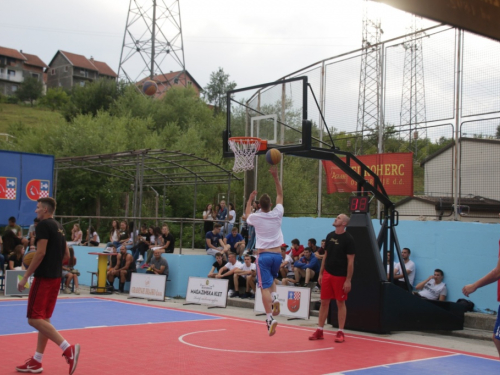 FOTO| Počeo 18. Streetball Rama