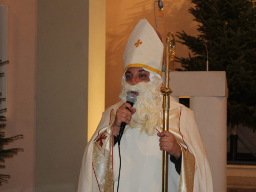 FOTO: Sv. Nikola posjetio župu Prozor