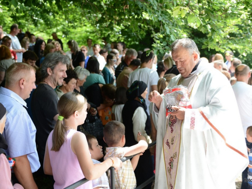 FOTO: Proslava sv. Ante na Kominu u župi Uzdol