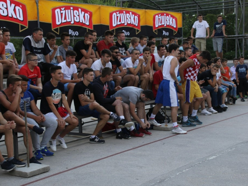 FOTO: Počeo turnir u uličnoj košarci "Streetball Rama 2016."