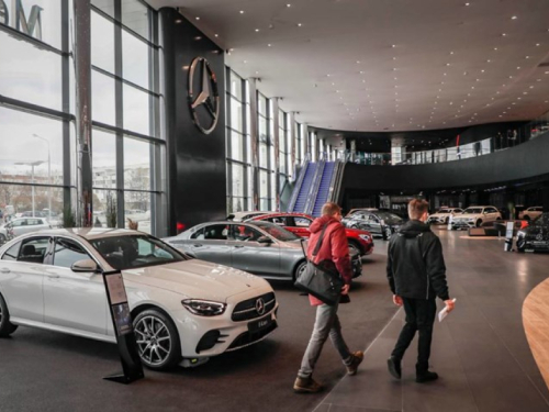 Indija otvara vrata Europi: Carine na luksuzne automobile padaju do 30%