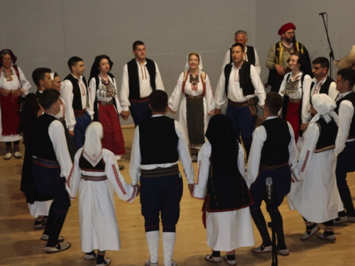 FOTO: Večer folklora u Prozoru