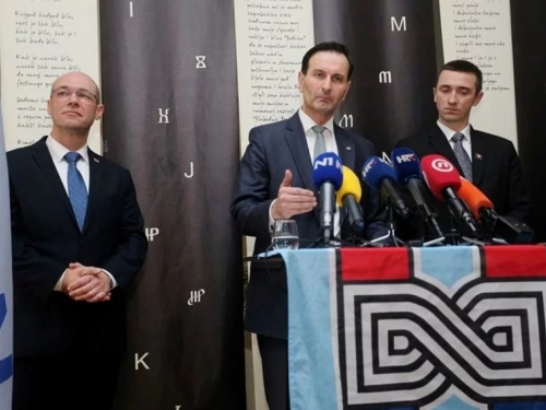 Miro Kovač kandidat za šefa HDZ-a, uz njega Penava i Stier