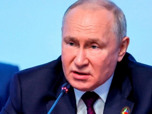 Putin o zatvaranju redateljice i politologa: ''To je nužno jer smo u ratu''