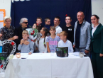 FOTO: Na Uzdolu održana promocija knjige ''Bez tebe'' Anice Grubeša-Nikolić