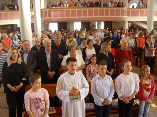 FOTO: Sv. Misa za početak nove katehetske i školske godine u župi Prozor