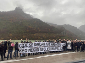 Ultrasi vraćeni s ulaza u Sarajevo: “Za Herceg-Bosnu i Vukovar”