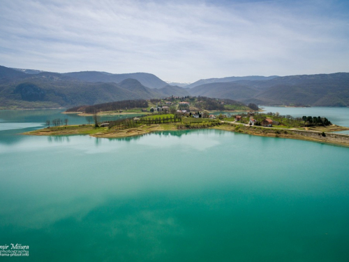 FOTO: Ramsko jezero - nezaobilazna atrakcija turistima