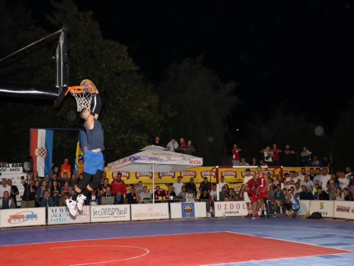 FOTO: Ekipa ''Ba.Riba'' pobjednik 20. Streetball Rama 2022.