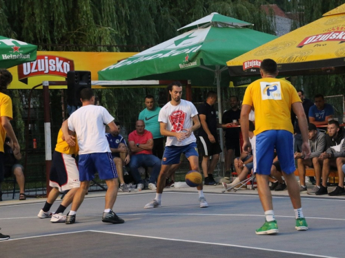 FOTO: Druga večer Streetball turnira u Prozoru