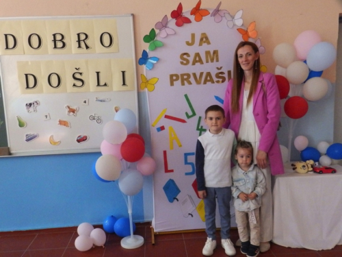 FOTO: U OŠ fra Jeronima Vladića Ripci upisano 19 prvašića
