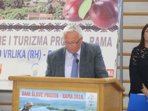 FOTO: Otvoren 13. sajam "Dani šljive Prozor-Rama 2018."