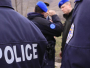 U policijskoj akciji ranjena tri policajaca, uhićeno 30 osoba