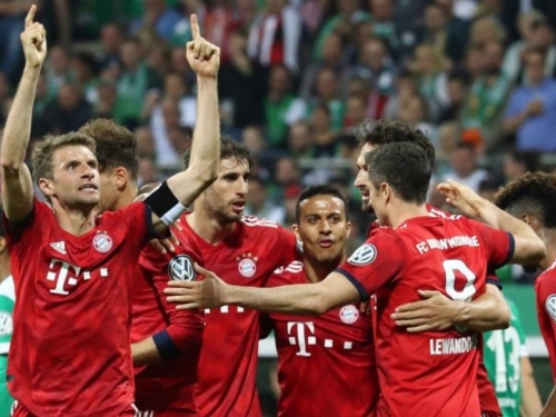 Lewandowski iz dvojbenog penala doveo Bayern u finale njemačkog kupa