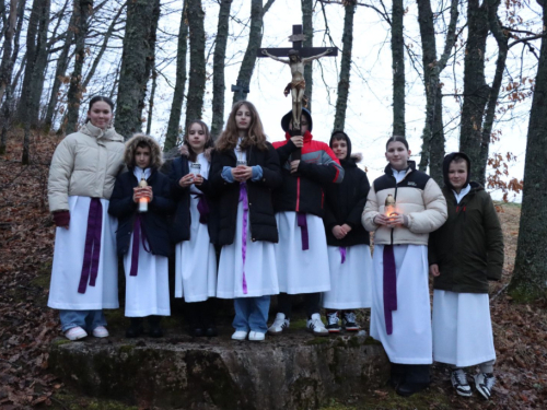 FOTO: Put križa kroz fratarski gaj na Šćitu