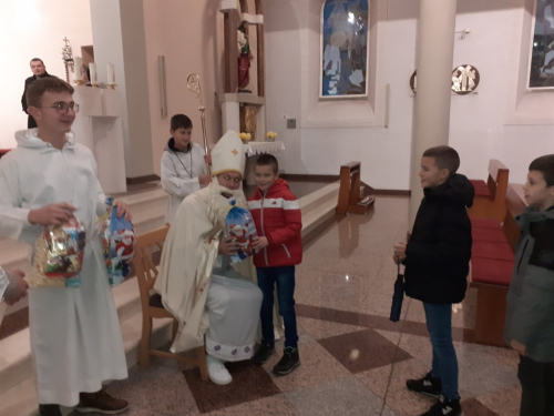 FOTO: Sv. Nikola posjetio župu Prozor