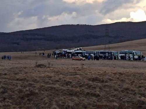 Migranti se vraćaju u kamp Lipa