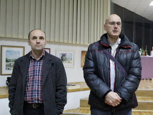 Antonio Džolan osvojio „Grand prix“ nagradu na 14. bugojanskom likovnom bijenalu