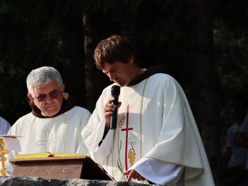 FOTO: Misa Uočnica na Kedžari