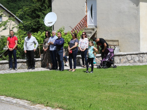 FOTO: Vanjska proslava sv. Ante u Gračacu