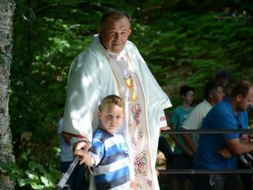 FOTO: Proslava sv. Ante na Kominu u župi Uzdol