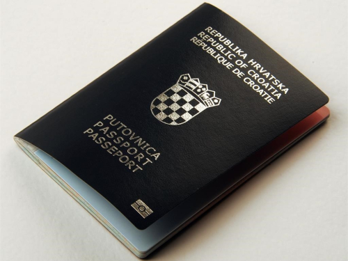 Hrvatska putovnica sve bolja na ljestvici najmoćnijih svjetskih putovnica