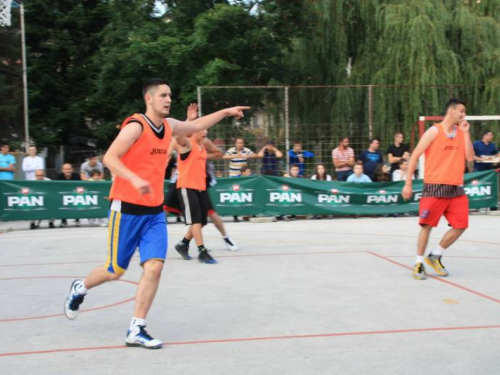 FOTO: Počeo turnir u uličnoj košarci "Streetball Rama 2014."