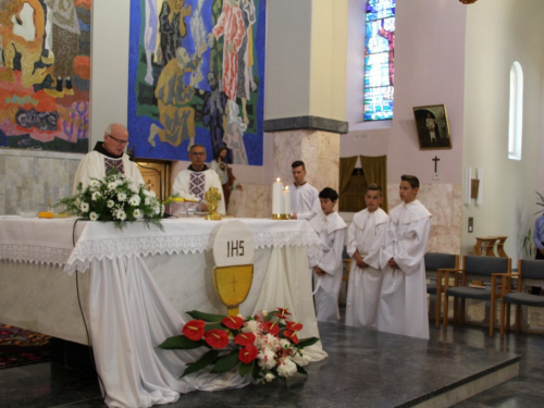 FOTO: Prva pričest u župi Rama Šćit