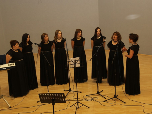 FOTO/VIDEO: Sinovi Hercegovine predstavili novi album u Prozoru