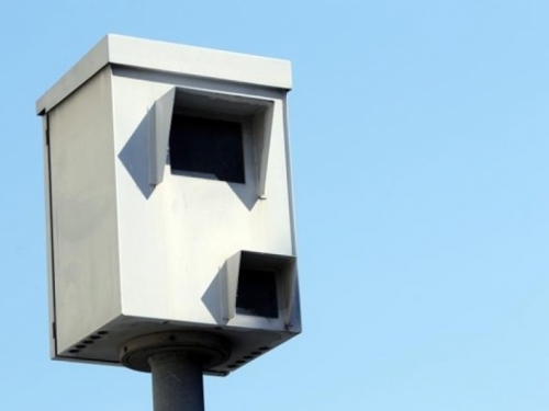 Kamere za brzinu povećavaju opasnost od prometnih nesreća