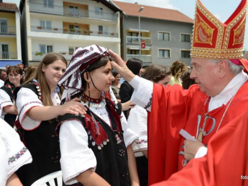 FOTO: Krizma u župi Prozor