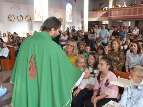 FOTO: Sv. Misa za početak nove školske godine u župi Prozor