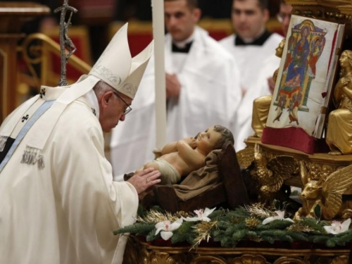 Božićna misa u Vatikanu ove godine bez vjernika