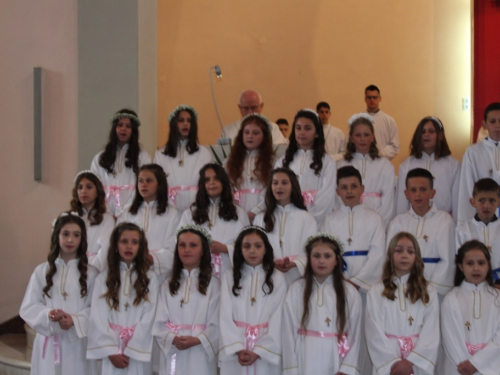 FOTO: Prva pričest u župi Prozor
