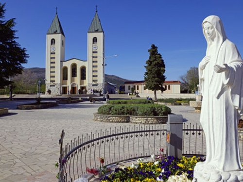 Snaga Međugorja ni danas ne blijedi, ljudi dolaze i traže mir