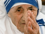 Papa Franjo proglasio svetom Majku Terezu