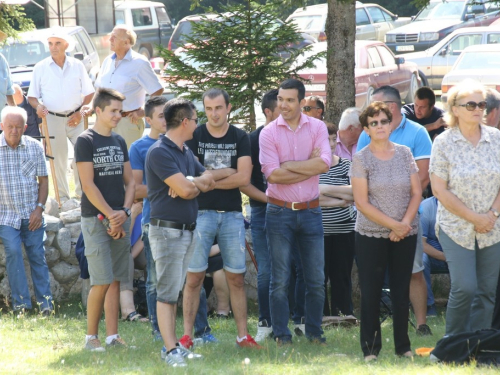 FOTO/VIDEO: Na Vran planini služena misa za poginule duvandžije