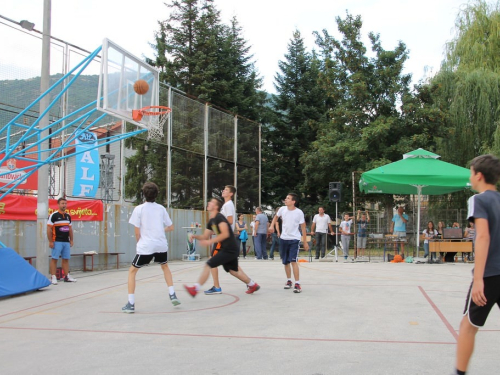 FOTO: U Prozoru održan Streetball turnir za djecu