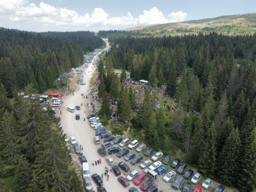 FOTO/VIDEO: Tisuće vjernika na Kedžari proslavilo Divin dan