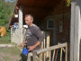 VIDEO: Sam u selu, treba put i ženu