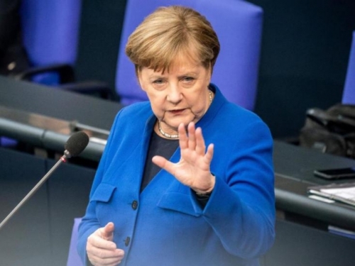 Merkel: Svjetlo na kraju tunela je još uvijek vrlo udaljeno