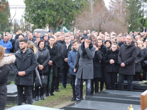 FOTO: Na Mirogoju sahranjen pukovnik Ante Pavlović