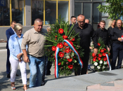 FOTO: Polaganjem vijenaca i svečanom sjednicom započelo obilježavanje Dana općine