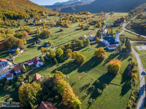 FOTO/VIDEO: Orašac u bojama jeseni