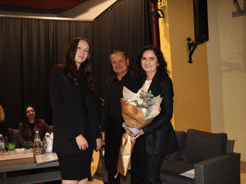 FOTO: Žarko Mađar u Prozoru predstavio svoj književni prvijenac
